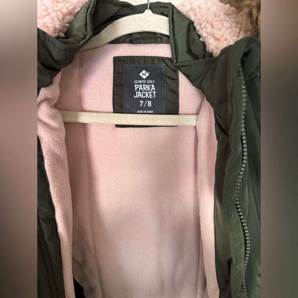 Girls jacket so 7/8